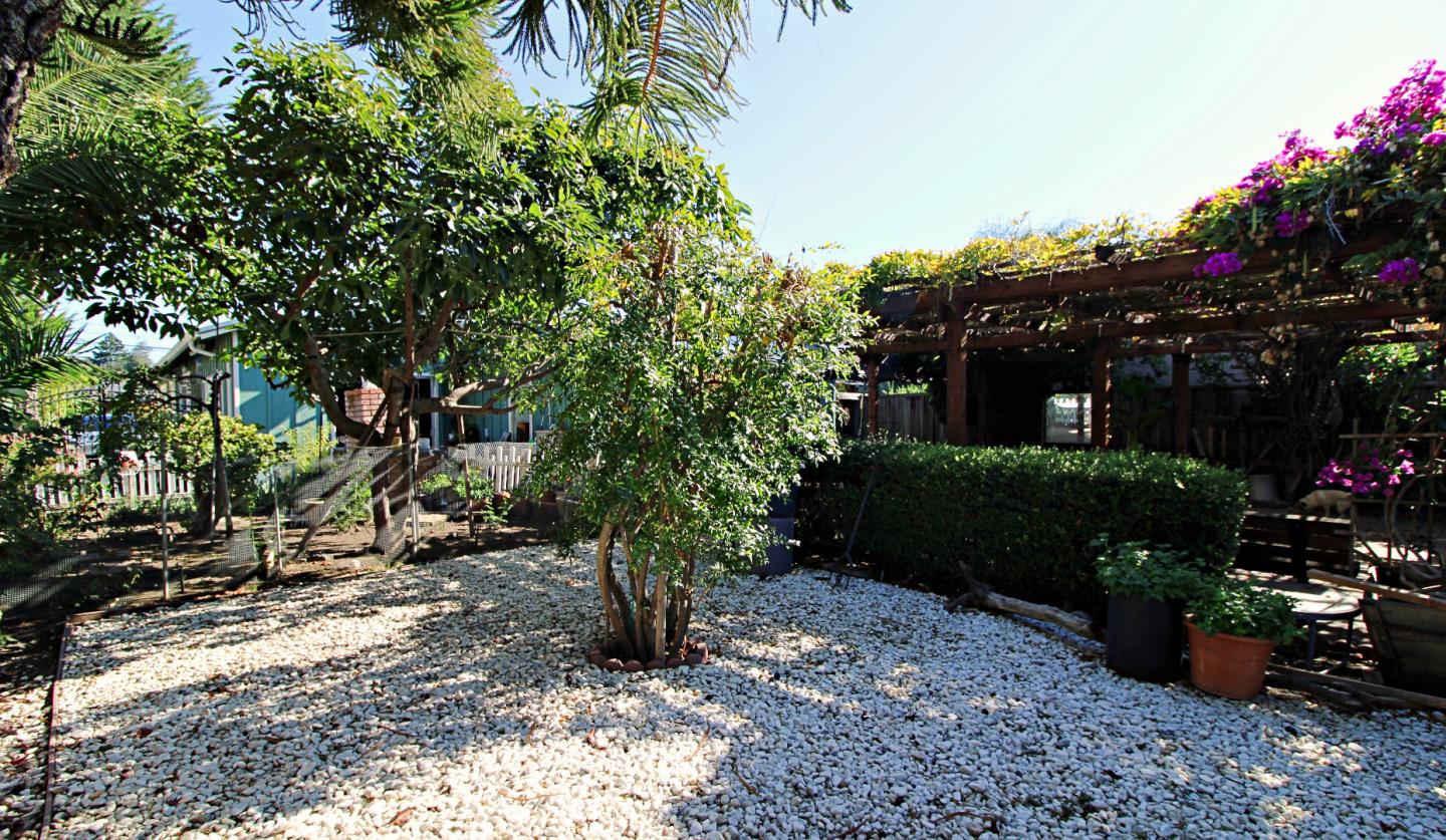 Detail Gallery Image 26 of 26 For 657 2nd Ave, Redwood City,  CA 94063 - 3 Beds | 2 Baths