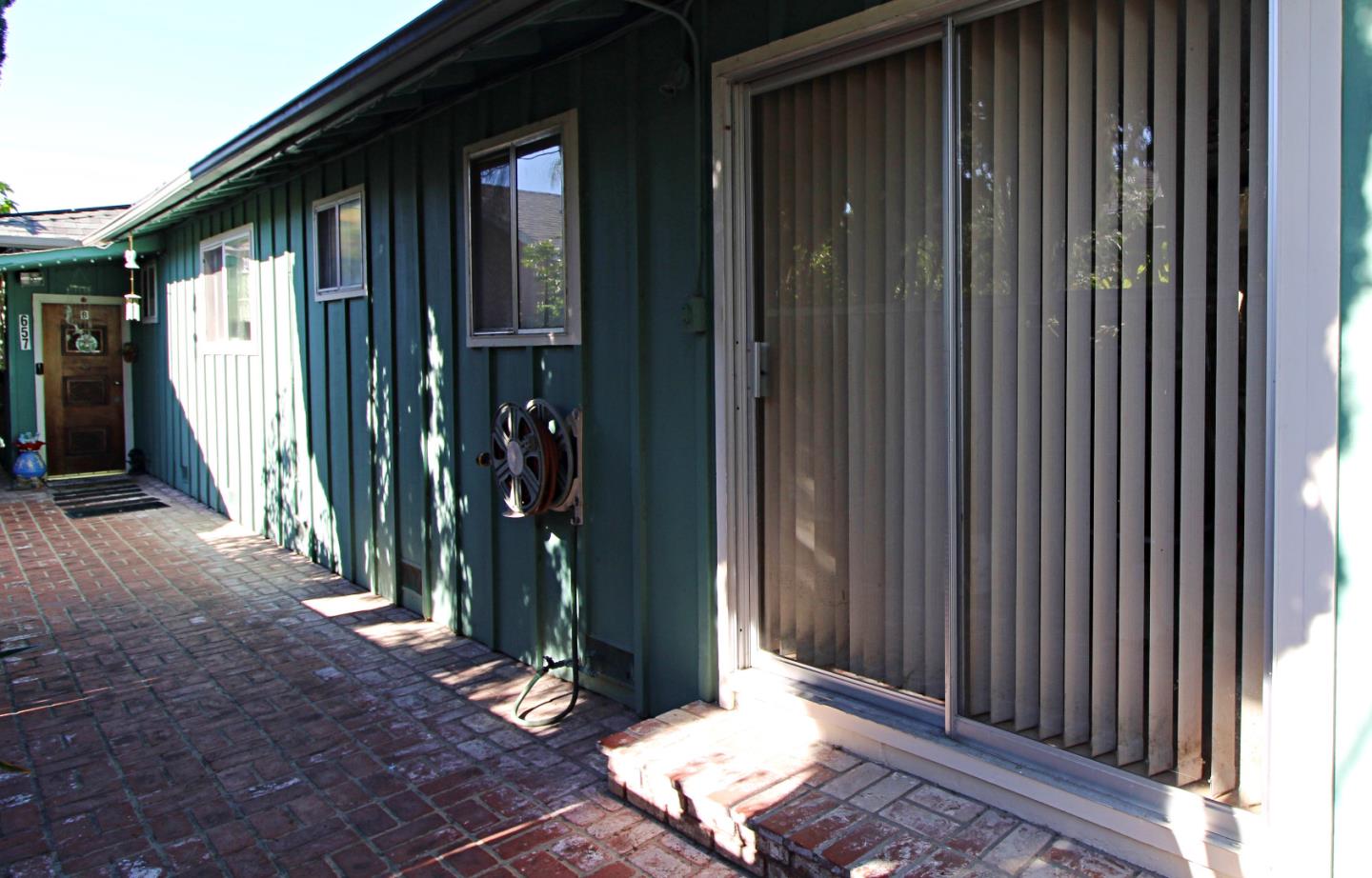 Detail Gallery Image 9 of 26 For 657 2nd Ave, Redwood City,  CA 94063 - 3 Beds | 2 Baths