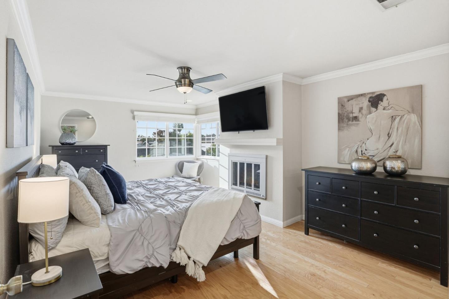 Detail Gallery Image 16 of 51 For 6415 Bevil Ct, San Jose,  CA 95123 - 5 Beds | 2/1 Baths