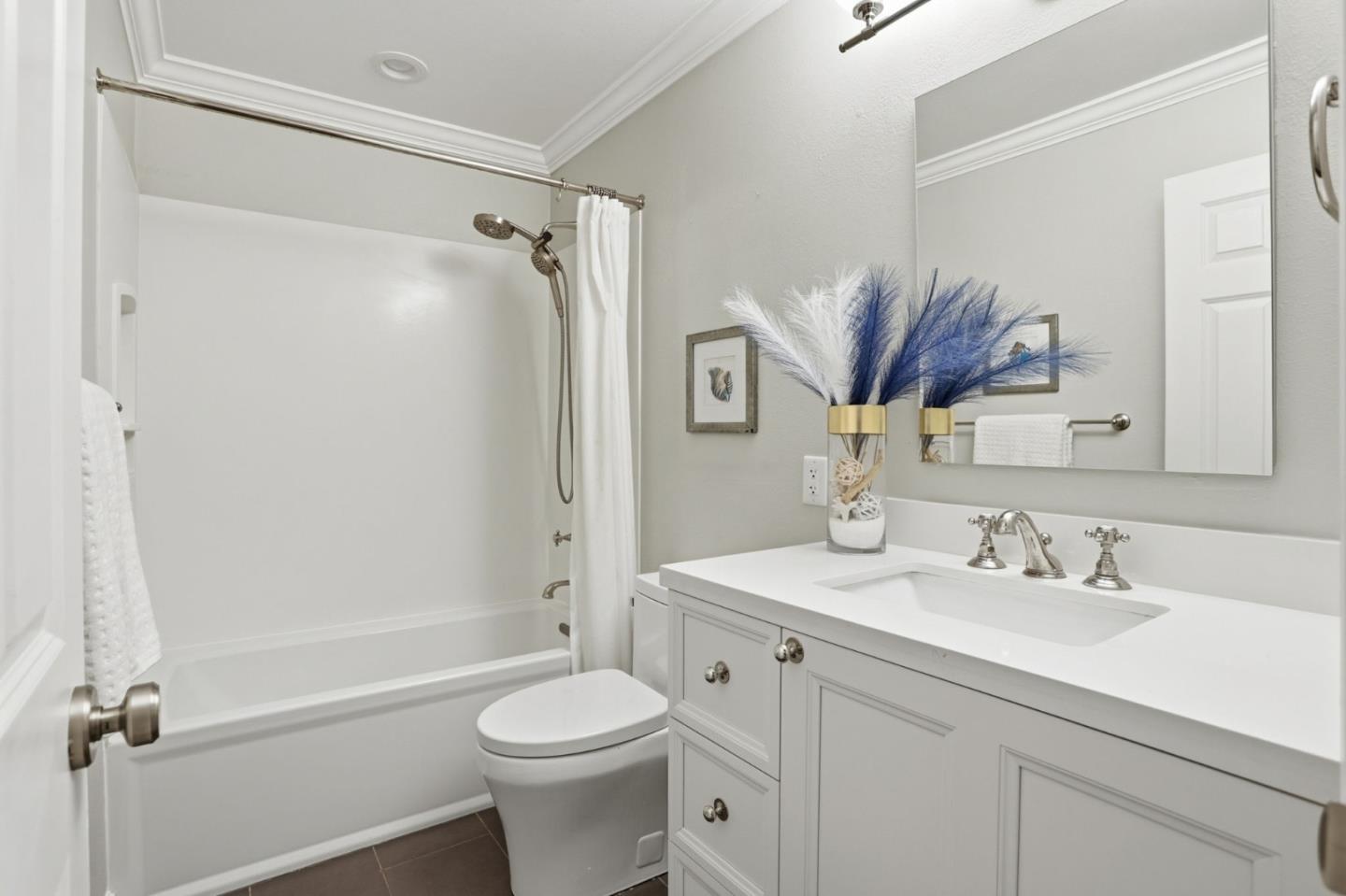 Detail Gallery Image 26 of 51 For 6415 Bevil Ct, San Jose,  CA 95123 - 5 Beds | 2/1 Baths