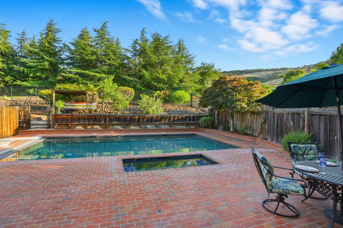 Detail Gallery Image 38 of 51 For 6415 Bevil Ct, San Jose,  CA 95123 - 5 Beds | 2/1 Baths