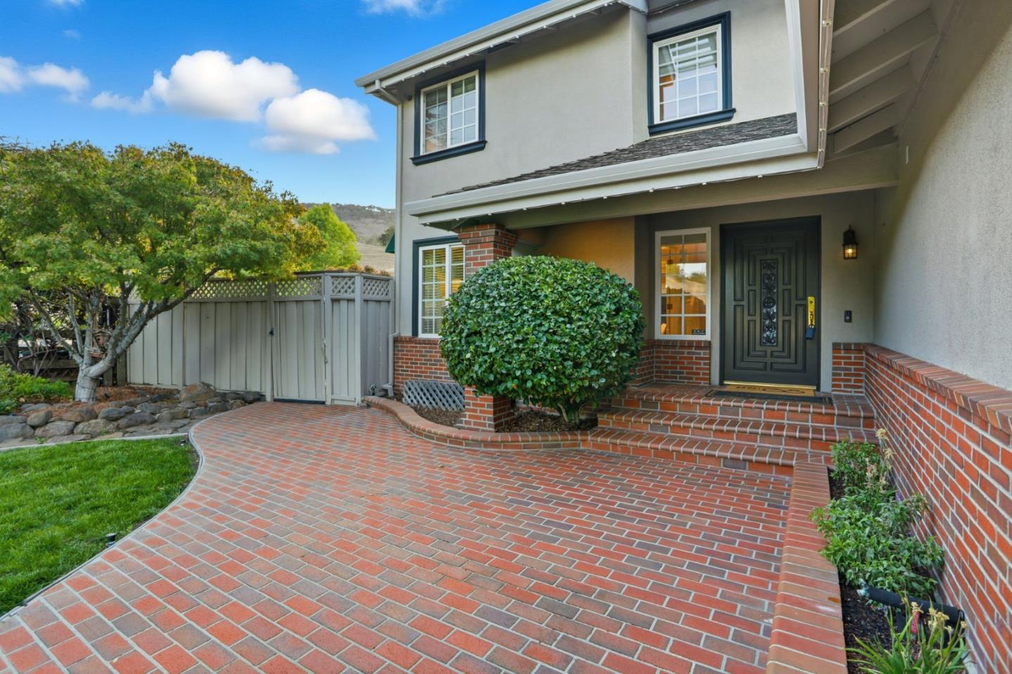 Detail Gallery Image 5 of 51 For 6415 Bevil Ct, San Jose,  CA 95123 - 5 Beds | 2/1 Baths