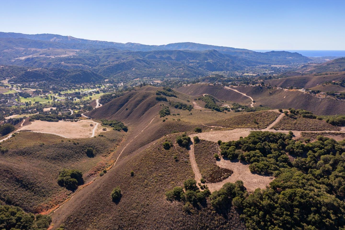 Detail Gallery Image 10 of 17 For 10190 Calle De Robles, Carmel,  CA 93923 - – Beds | – Baths