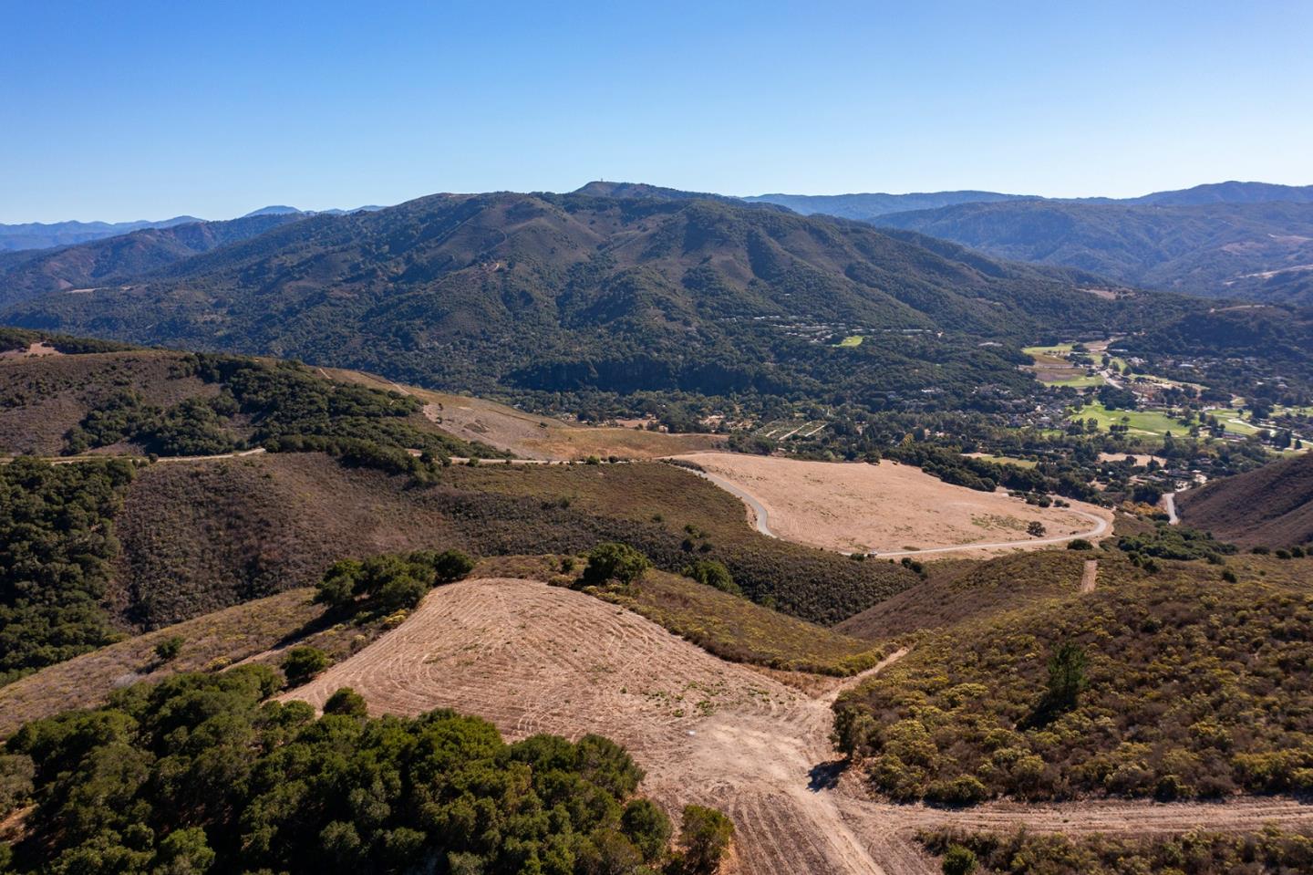 Detail Gallery Image 12 of 17 For 10190 Calle De Robles, Carmel,  CA 93923 - – Beds | – Baths