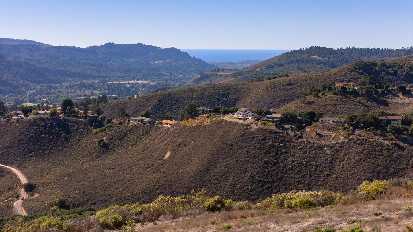 Detail Gallery Image 15 of 17 For 10190 Calle De Robles, Carmel,  CA 93923 - – Beds | – Baths