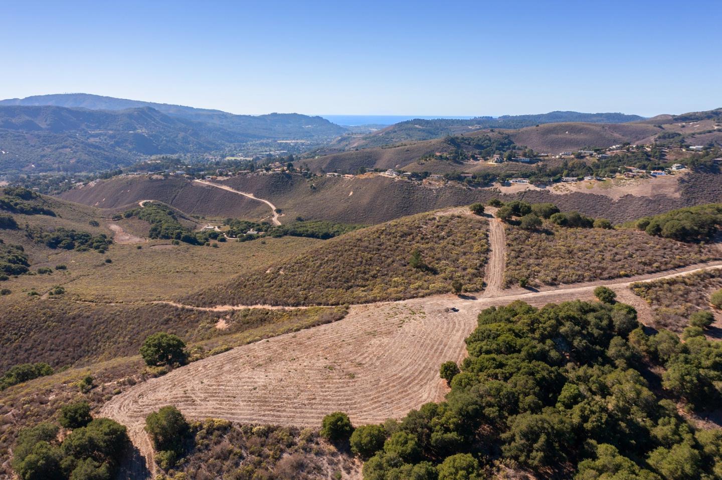 Detail Gallery Image 8 of 17 For 10190 Calle De Robles, Carmel,  CA 93923 - – Beds | – Baths