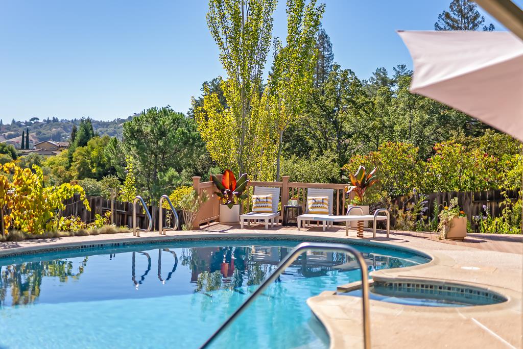 Detail Gallery Image 42 of 48 For 2951 Hannan Dr, Pleasant Hill,  CA 94523 - 3 Beds | 2 Baths