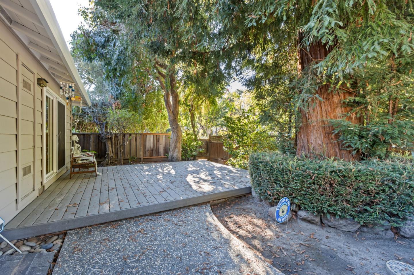 Detail Gallery Image 10 of 92 For 841 Partridge Ave, Menlo Park,  CA 94025 - – Beds | – Baths