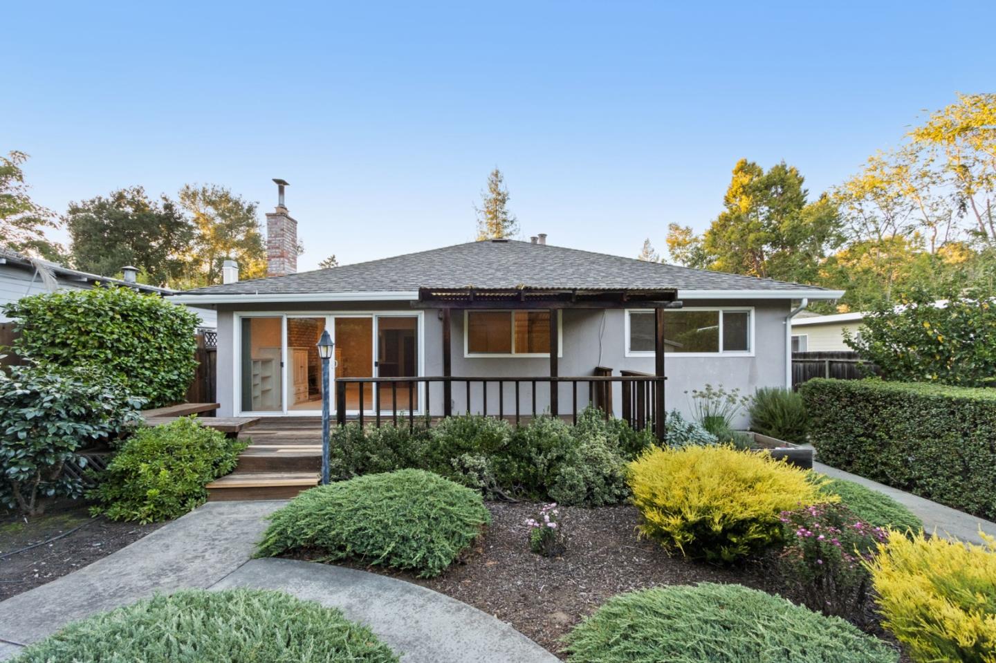 Detail Gallery Image 11 of 92 For 841 Partridge Ave, Menlo Park,  CA 94025 - – Beds | – Baths