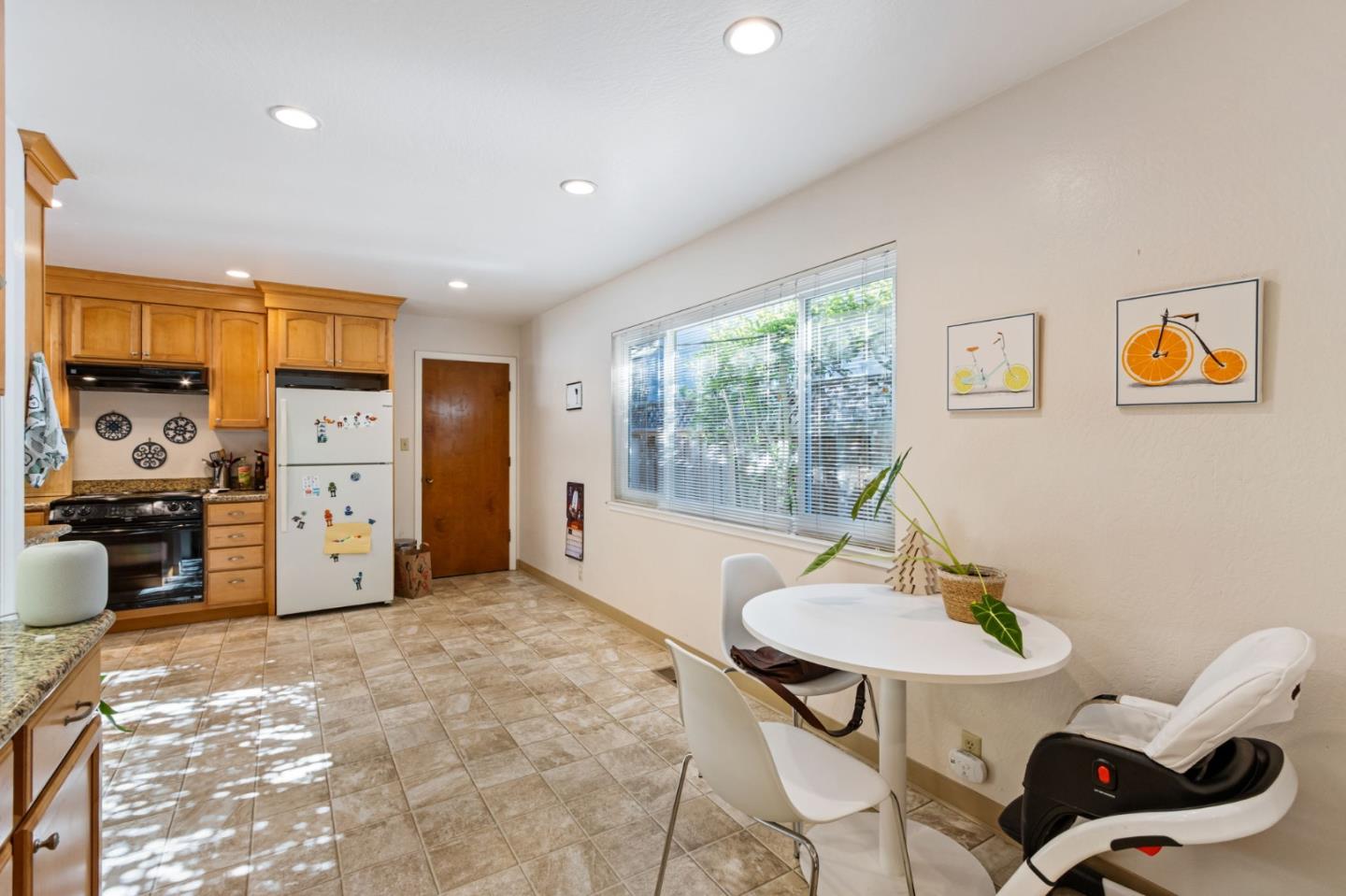 Detail Gallery Image 24 of 92 For 841 Partridge Ave, Menlo Park,  CA 94025 - – Beds | – Baths