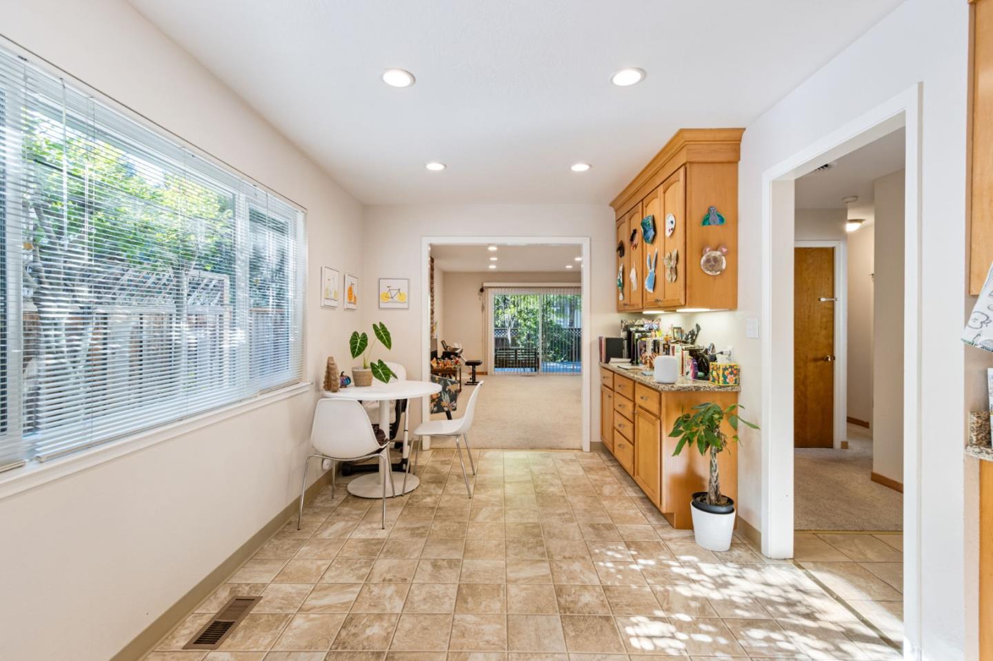 Detail Gallery Image 26 of 92 For 841 Partridge Ave, Menlo Park,  CA 94025 - – Beds | – Baths