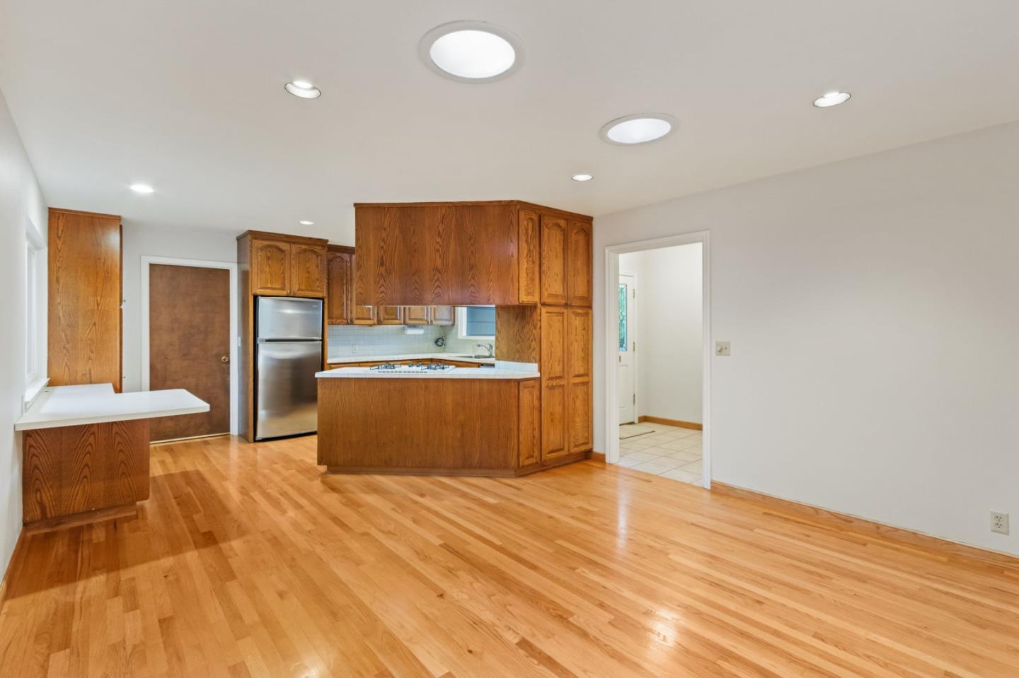 Detail Gallery Image 42 of 92 For 841 Partridge Ave, Menlo Park,  CA 94025 - – Beds | – Baths