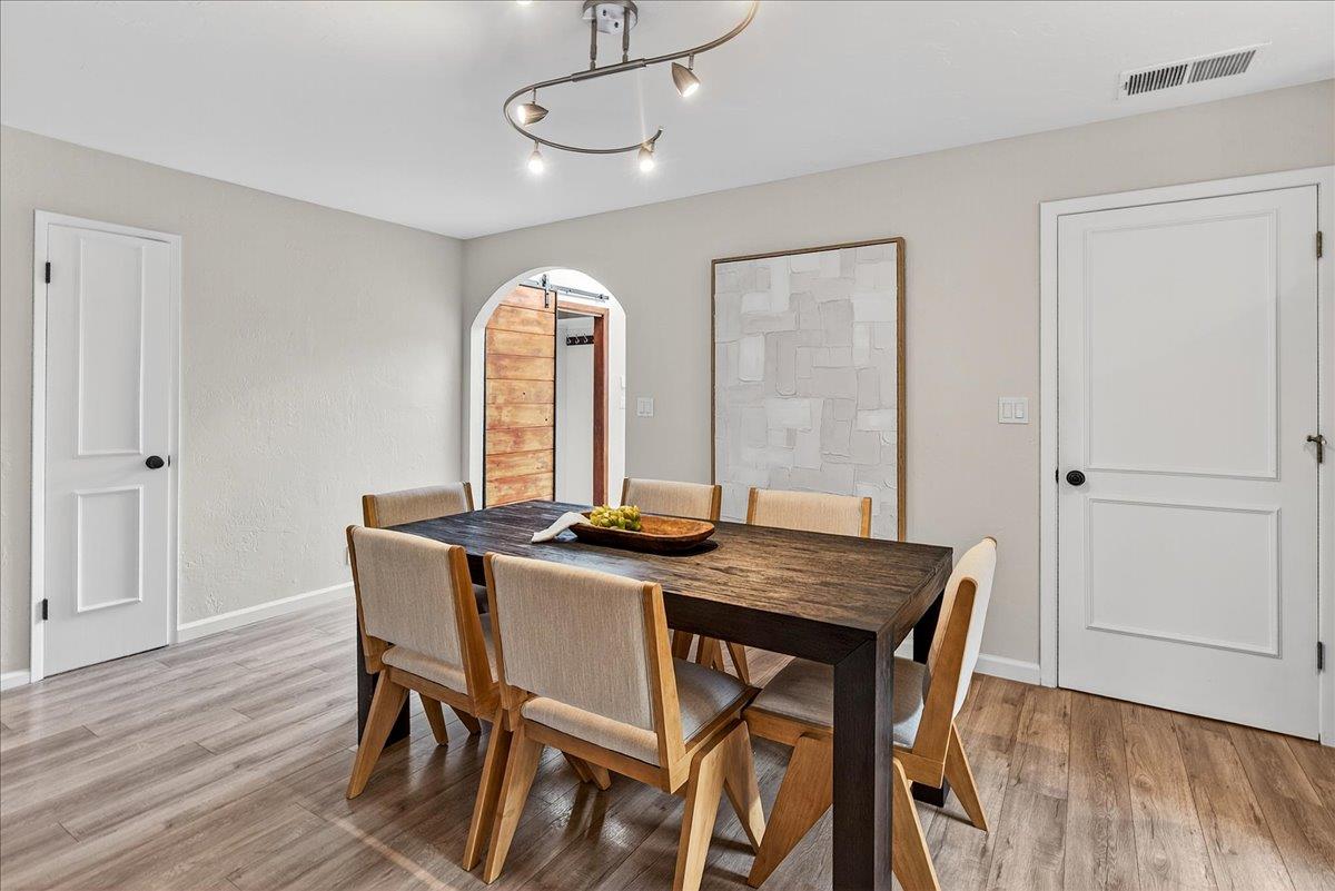 Detail Gallery Image 10 of 40 For 2544 Glenrio Dr, San Jose,  CA 95121 - 4 Beds | 4 Baths