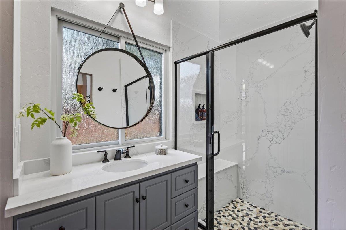 Detail Gallery Image 27 of 40 For 2544 Glenrio Dr, San Jose,  CA 95121 - 4 Beds | 4 Baths