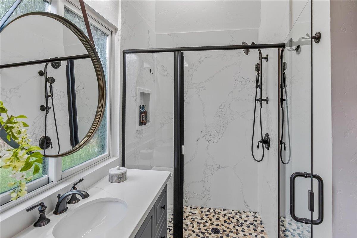 Detail Gallery Image 28 of 40 For 2544 Glenrio Dr, San Jose,  CA 95121 - 4 Beds | 4 Baths