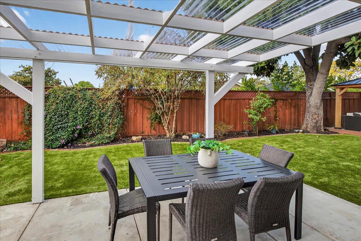 Detail Gallery Image 33 of 40 For 2544 Glenrio Dr, San Jose,  CA 95121 - 4 Beds | 4 Baths