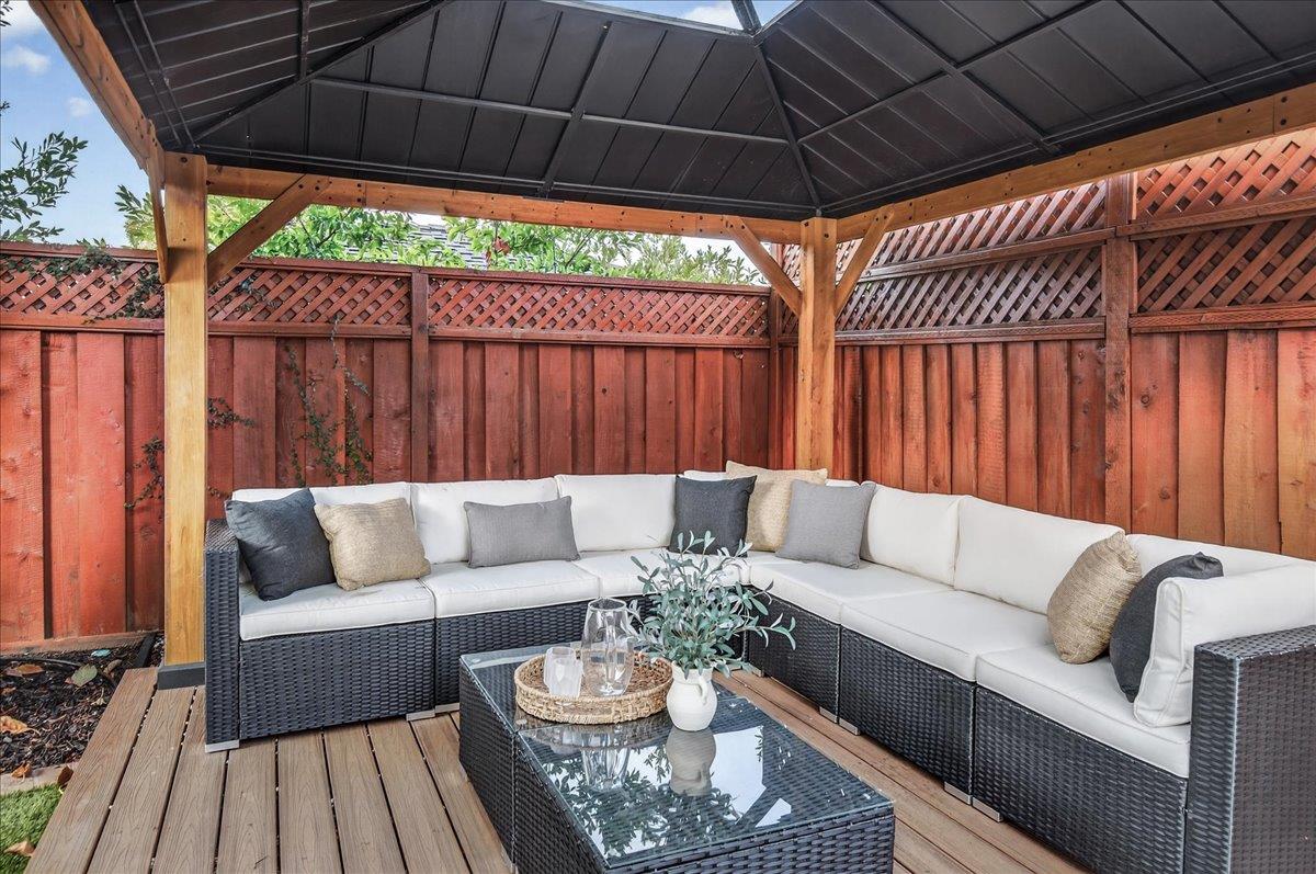 Detail Gallery Image 36 of 40 For 2544 Glenrio Dr, San Jose,  CA 95121 - 4 Beds | 4 Baths