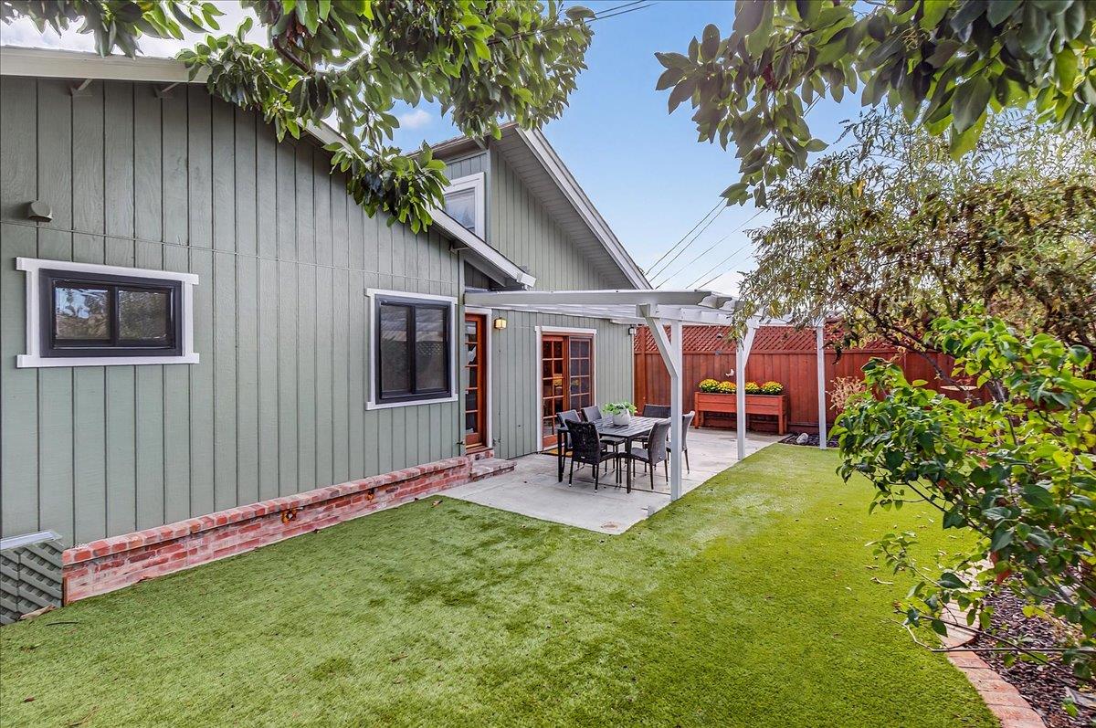 Detail Gallery Image 39 of 40 For 2544 Glenrio Dr, San Jose,  CA 95121 - 4 Beds | 4 Baths