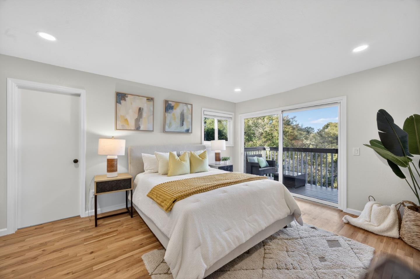 Detail Gallery Image 6 of 19 For 801 Cresta Vista Way, Aptos,  CA 95003 - 3 Beds | 2/1 Baths