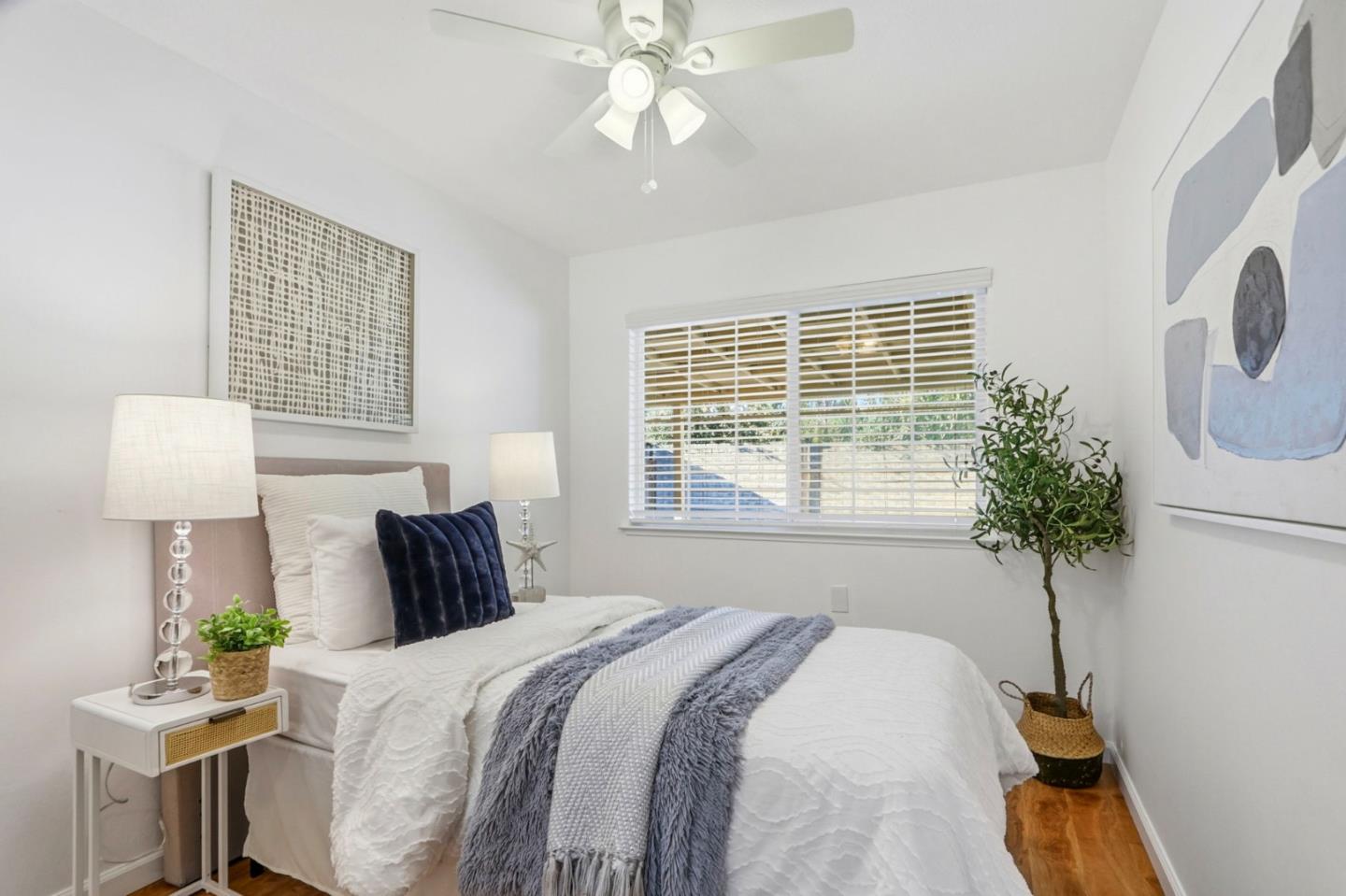 Detail Gallery Image 21 of 39 For 1671 Silvertree Dr, San Jose,  CA 95131 - 4 Beds | 2 Baths