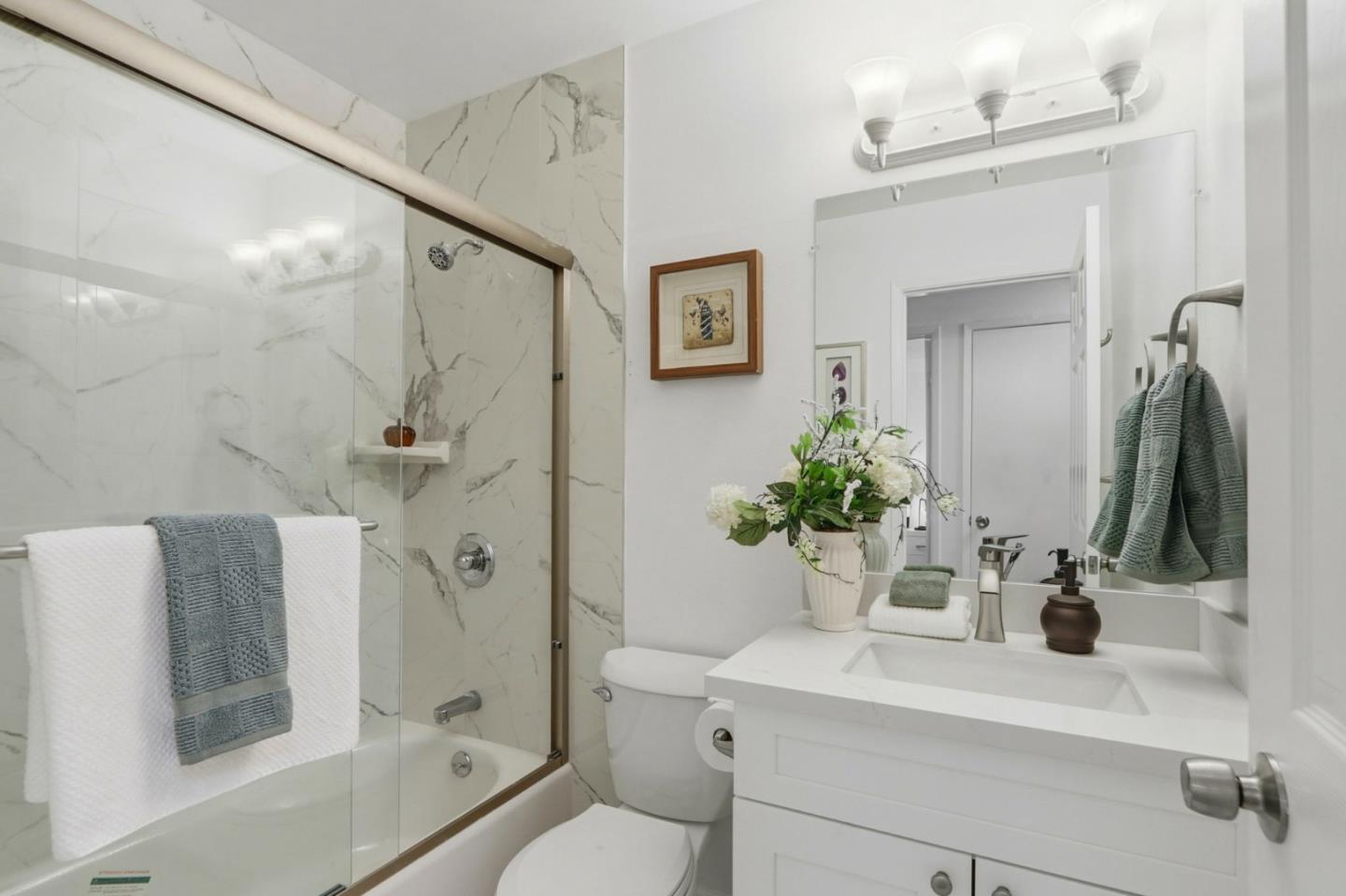 Detail Gallery Image 30 of 39 For 1671 Silvertree Dr, San Jose,  CA 95131 - 4 Beds | 2 Baths