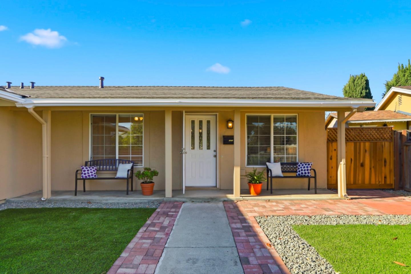 Detail Gallery Image 5 of 39 For 1671 Silvertree Dr, San Jose,  CA 95131 - 4 Beds | 2 Baths