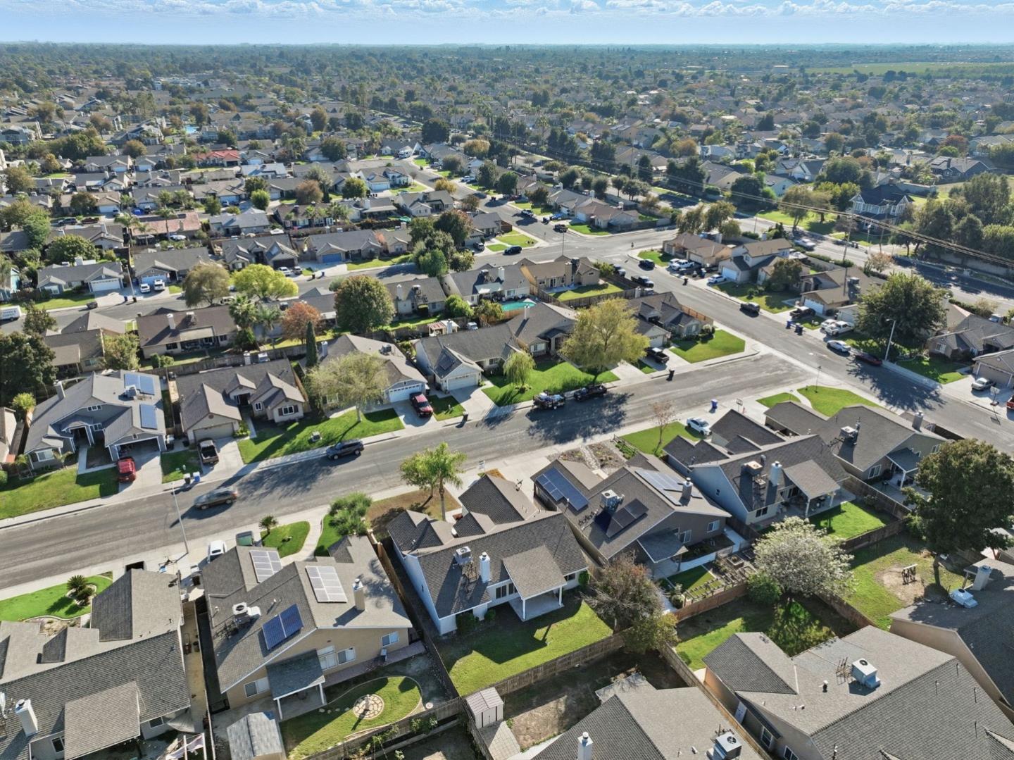 Detail Gallery Image 41 of 44 For 612 Saffron St, Hanford,  CA 93230 - 3 Beds | 2 Baths