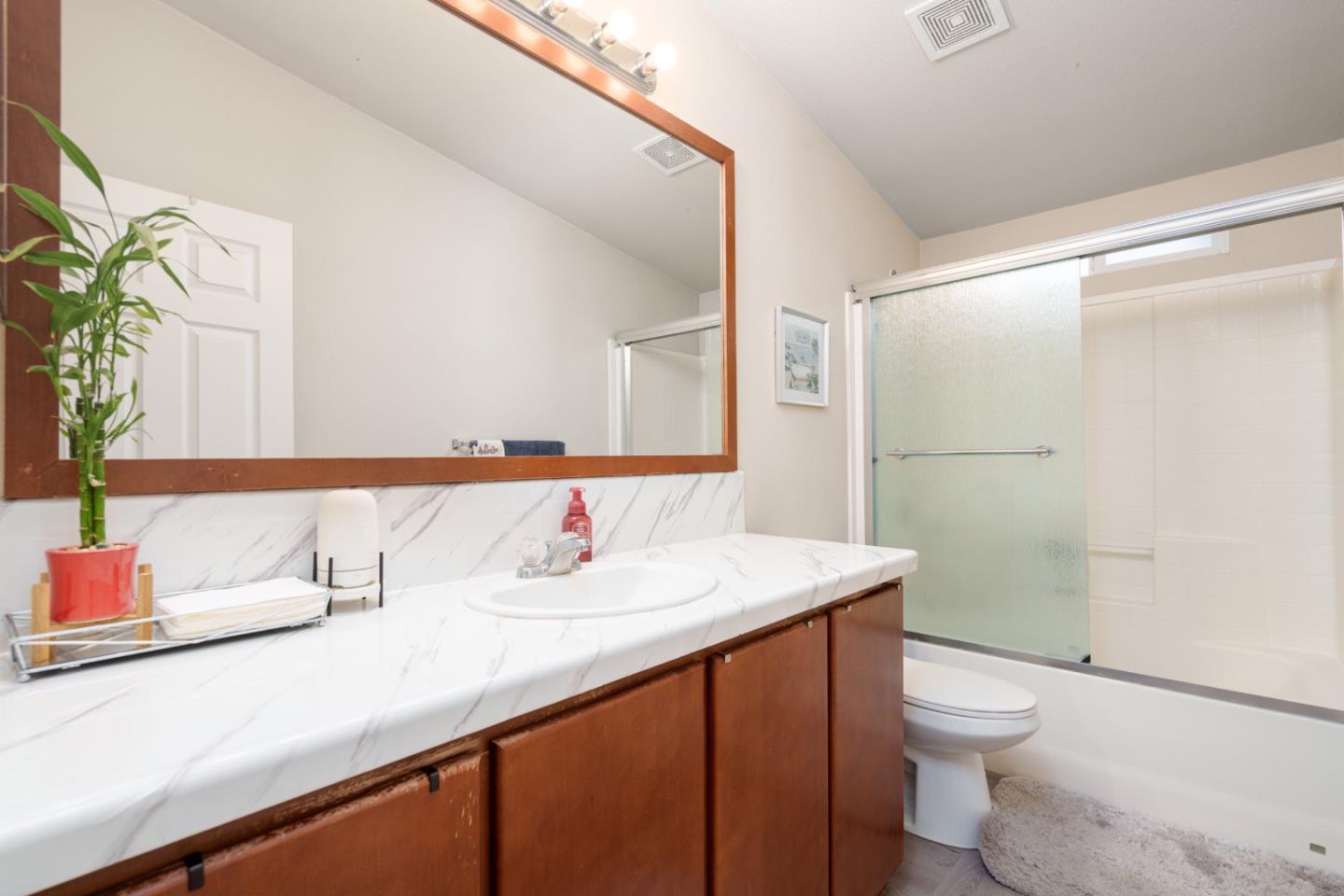 Detail Gallery Image 12 of 16 For 417 Chateau La Salle Dr. #417,  San Jose,  CA 95111 - 3 Beds | 2 Baths