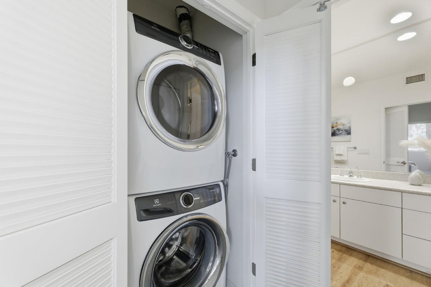 Detail Gallery Image 28 of 45 For 130 E San Fernando St #24,  San Jose,  CA 95112 - 2 Beds | 2 Baths