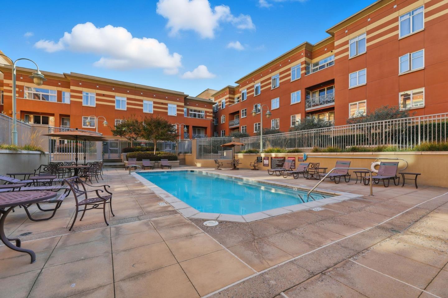 Detail Gallery Image 39 of 45 For 130 E San Fernando St #24,  San Jose,  CA 95112 - 2 Beds | 2 Baths