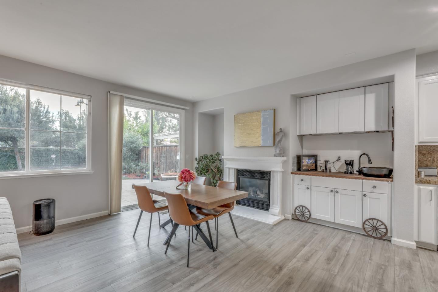 Detail Gallery Image 13 of 59 For 310 Ashlee Ave, Tracy,  CA 95391 - 4 Beds | 3/1 Baths