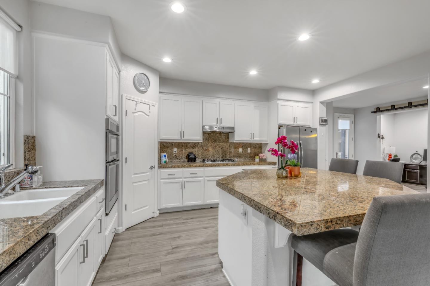 Detail Gallery Image 16 of 59 For 310 Ashlee Ave, Tracy,  CA 95391 - 4 Beds | 3/1 Baths