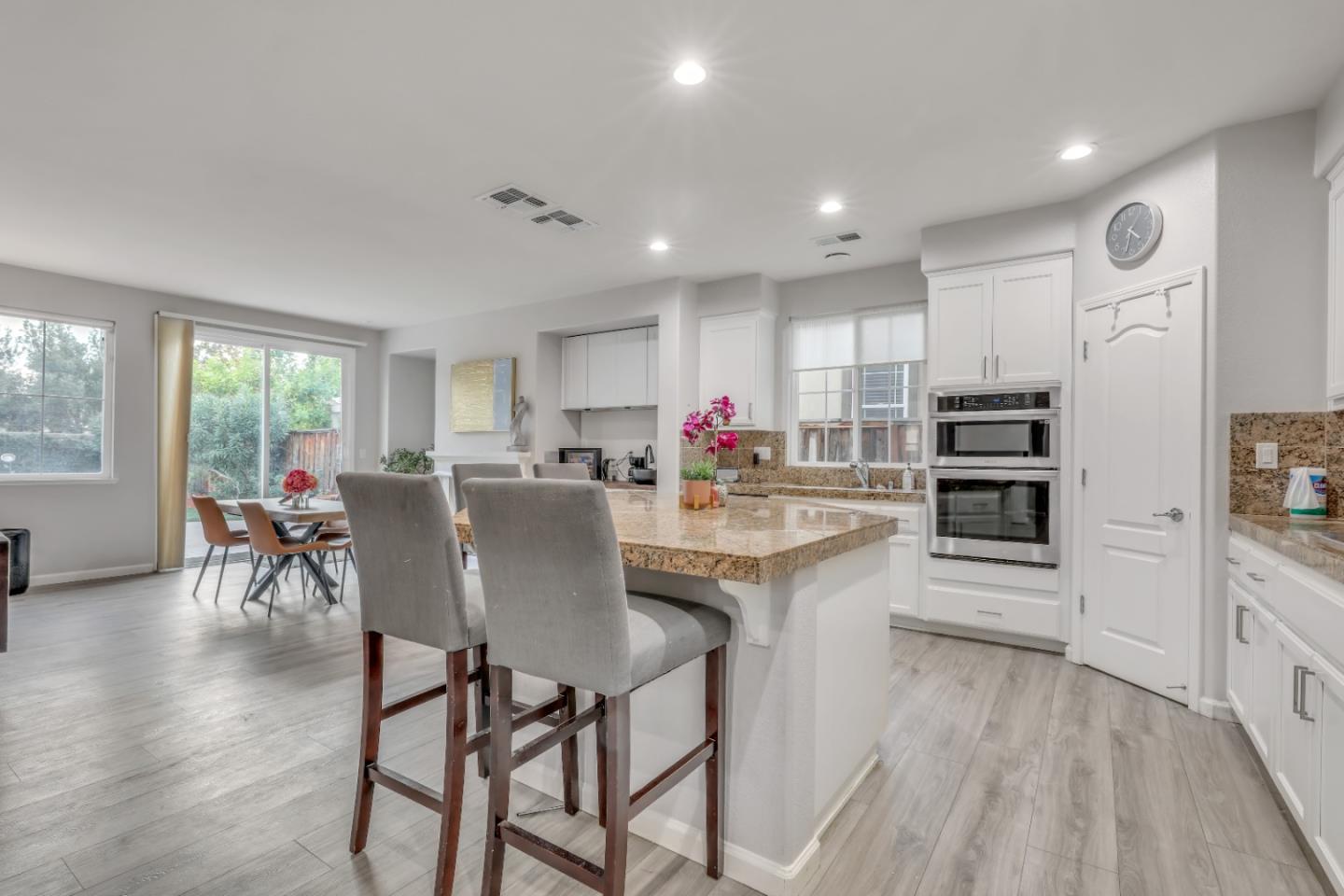 Detail Gallery Image 17 of 59 For 310 Ashlee Ave, Tracy,  CA 95391 - 4 Beds | 3/1 Baths