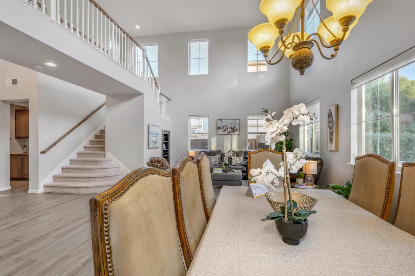 Detail Gallery Image 7 of 59 For 310 Ashlee Ave, Tracy,  CA 95391 - 4 Beds | 3/1 Baths