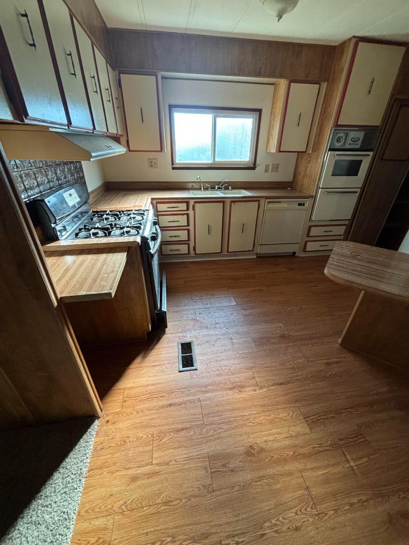 Detail Gallery Image 2 of 4 For 3156 Esplanade #304,  Chico,  CA 95973 - 2 Beds | 2 Baths