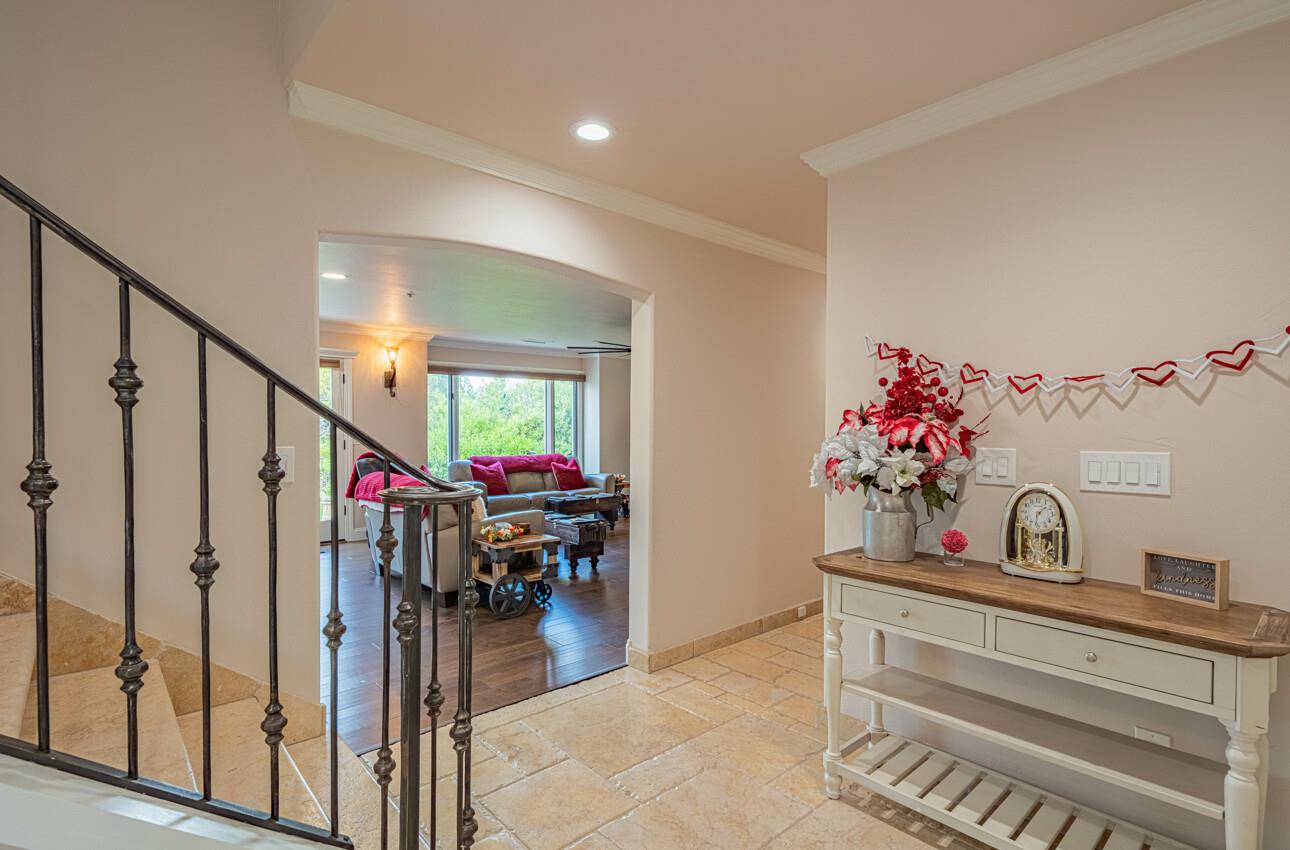 Detail Gallery Image 11 of 82 For 11394 Saddle Rd, Monterey,  CA 93940 - 4 Beds | 3/1 Baths