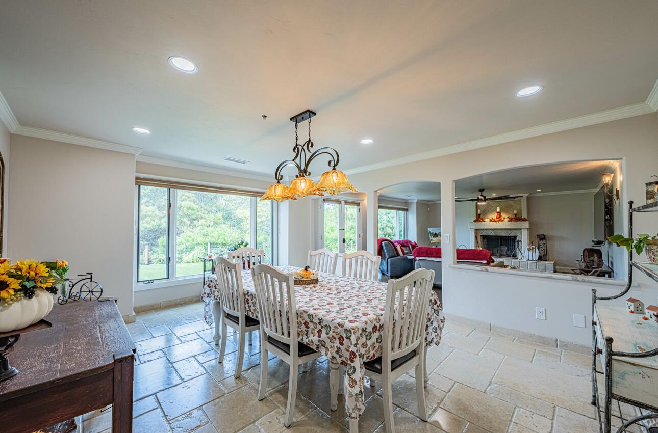 Detail Gallery Image 16 of 82 For 11394 Saddle Rd, Monterey,  CA 93940 - 4 Beds | 3/1 Baths