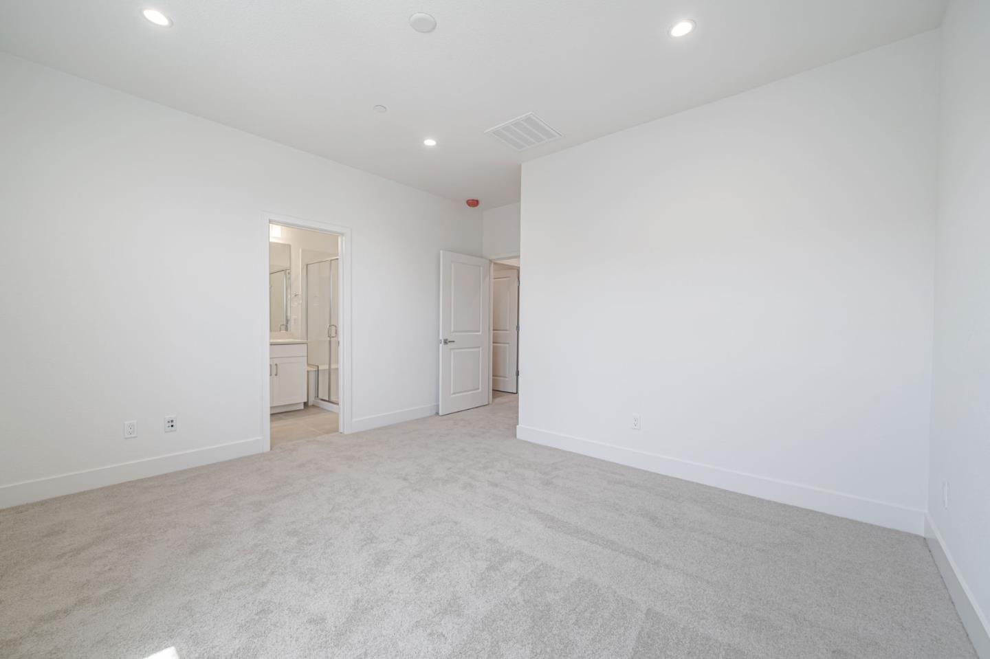 Detail Gallery Image 10 of 21 For 3108 Seashell Ter, San Ramon,  CA 94583 - 3 Beds | 3/1 Baths