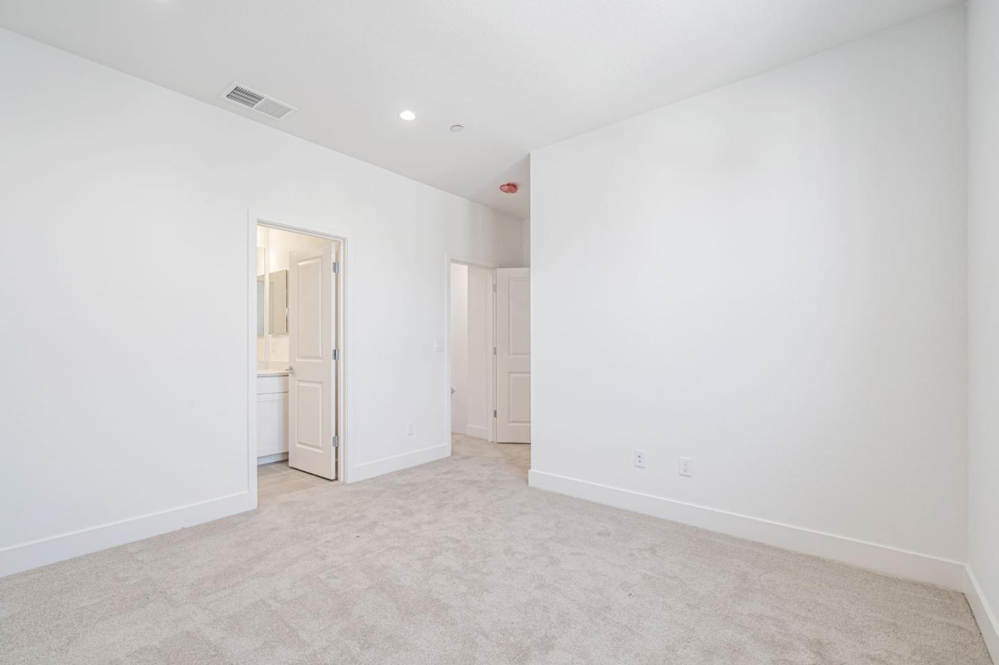 Detail Gallery Image 12 of 21 For 3108 Seashell Ter, San Ramon,  CA 94583 - 3 Beds | 3/1 Baths