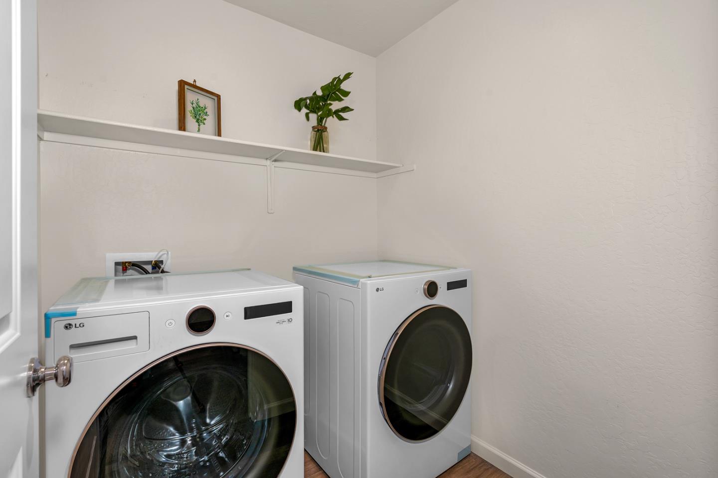 Detail Gallery Image 25 of 30 For 408 Rice Way, Los Banos,  CA 93635 - 3 Beds | 2/1 Baths