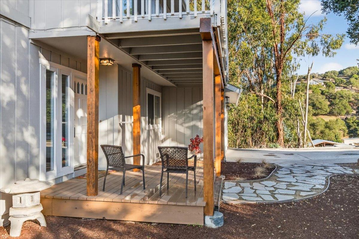 Detail Gallery Image 10 of 70 For 266 San Benancio Canyon Rd, Salinas,  CA 93908 - 6 Beds | 4 Baths