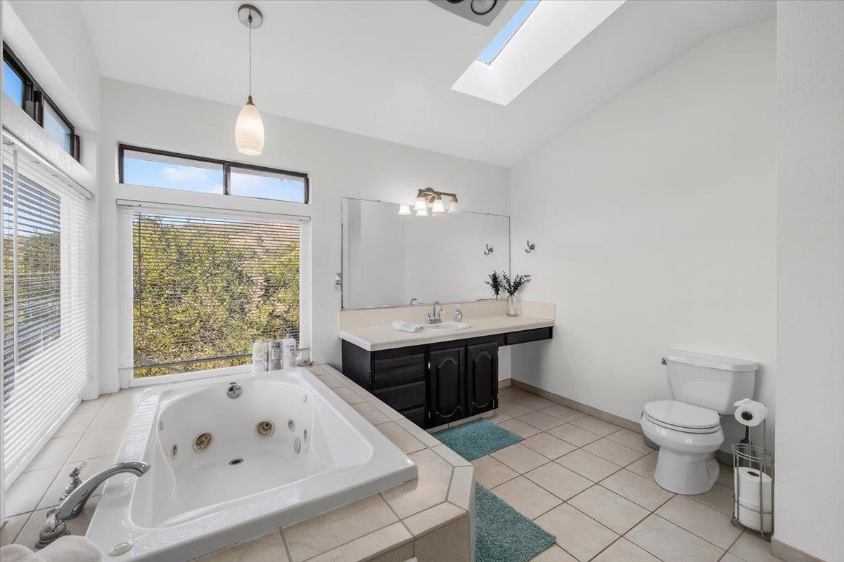 Detail Gallery Image 35 of 70 For 266 San Benancio Canyon Rd, Salinas,  CA 93908 - 6 Beds | 4 Baths