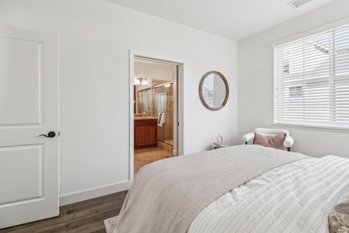 Detail Gallery Image 19 of 49 For 10837 N Stelling Rd, Cupertino,  CA 95014 - 4 Beds | 2/1 Baths