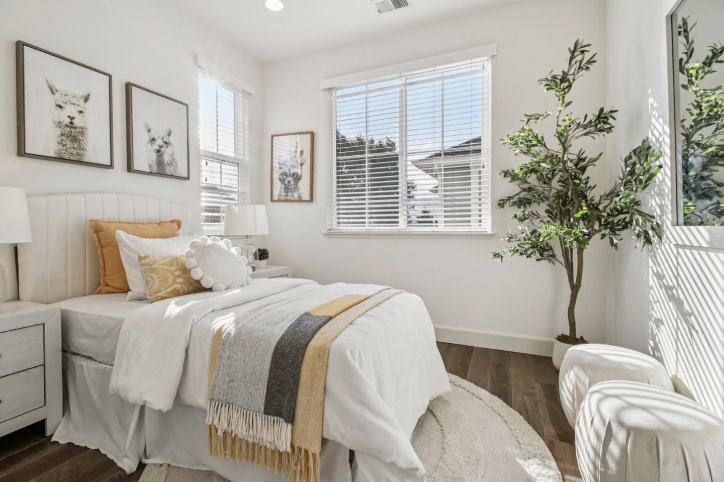 Detail Gallery Image 20 of 49 For 10837 N Stelling Rd, Cupertino,  CA 95014 - 4 Beds | 2/1 Baths