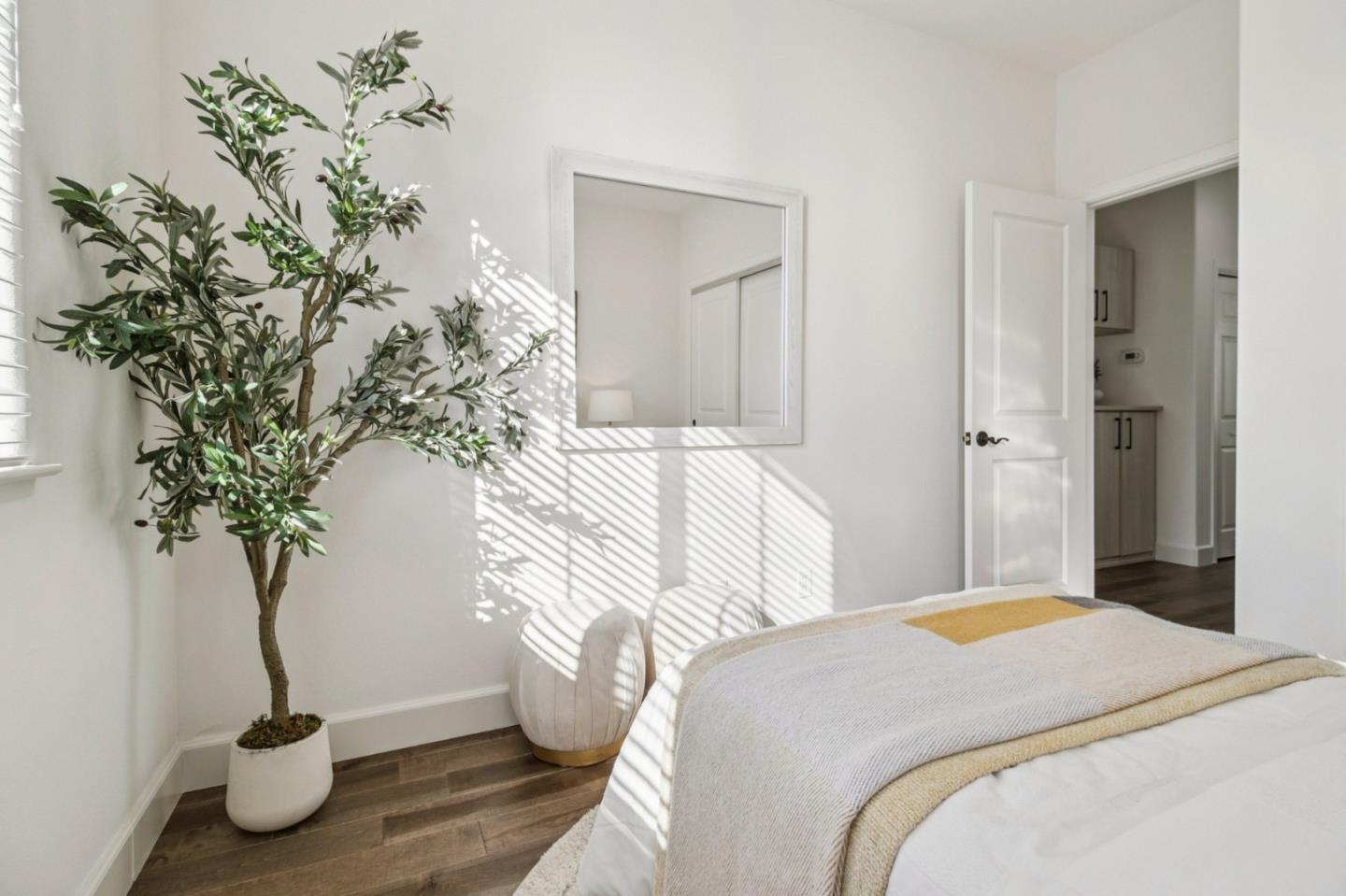 Detail Gallery Image 21 of 49 For 10837 N Stelling Rd, Cupertino,  CA 95014 - 4 Beds | 2/1 Baths