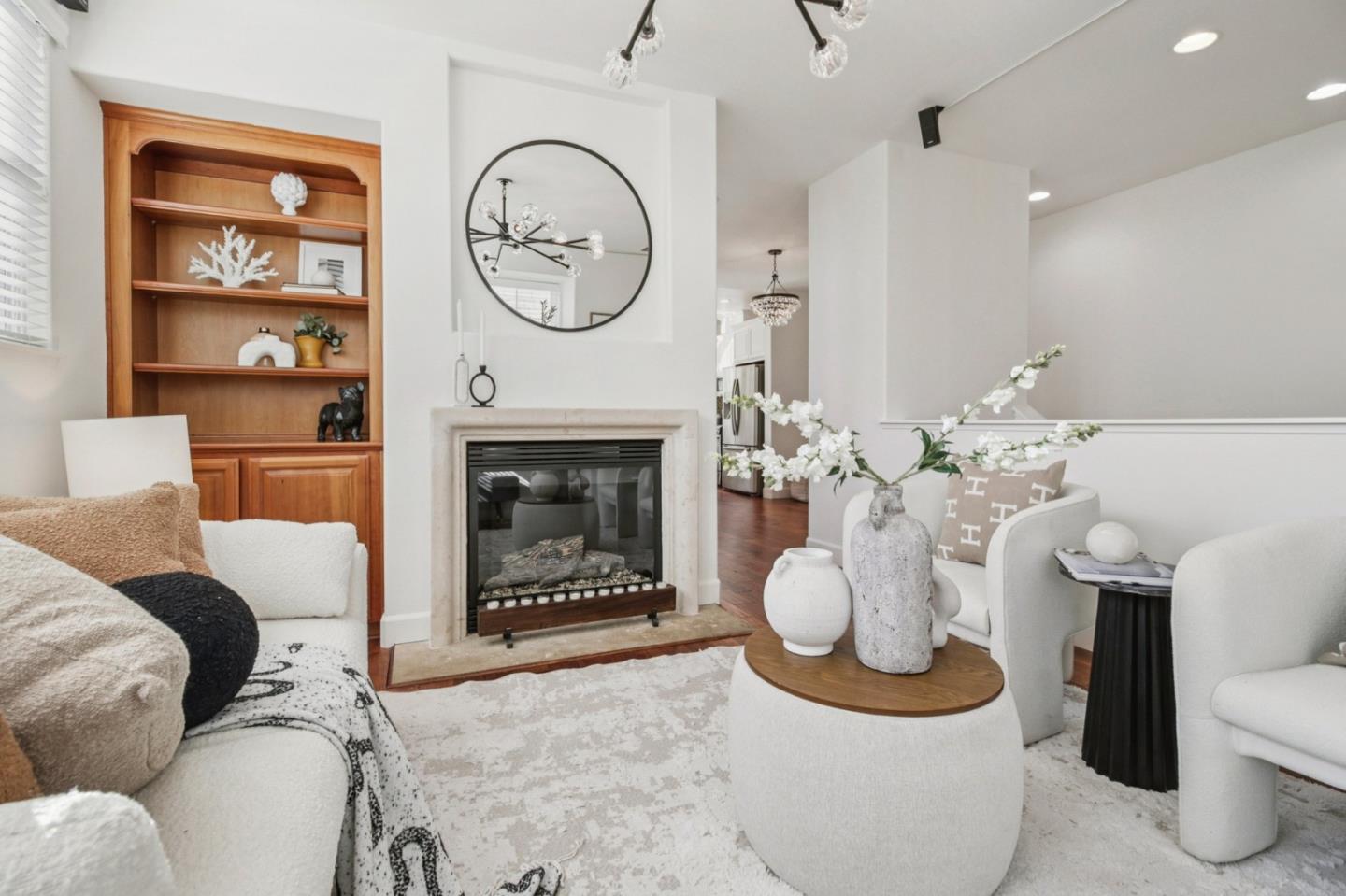 Detail Gallery Image 4 of 49 For 10837 N Stelling Rd, Cupertino,  CA 95014 - 4 Beds | 2/1 Baths