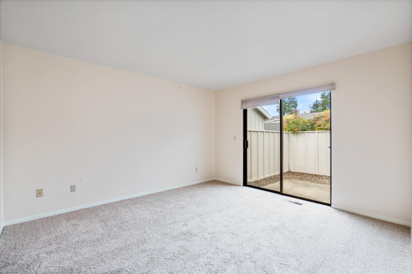 Detail Gallery Image 19 of 25 For 729 Helen Dr, Hollister,  CA 95023 - 2 Beds | 2/1 Baths