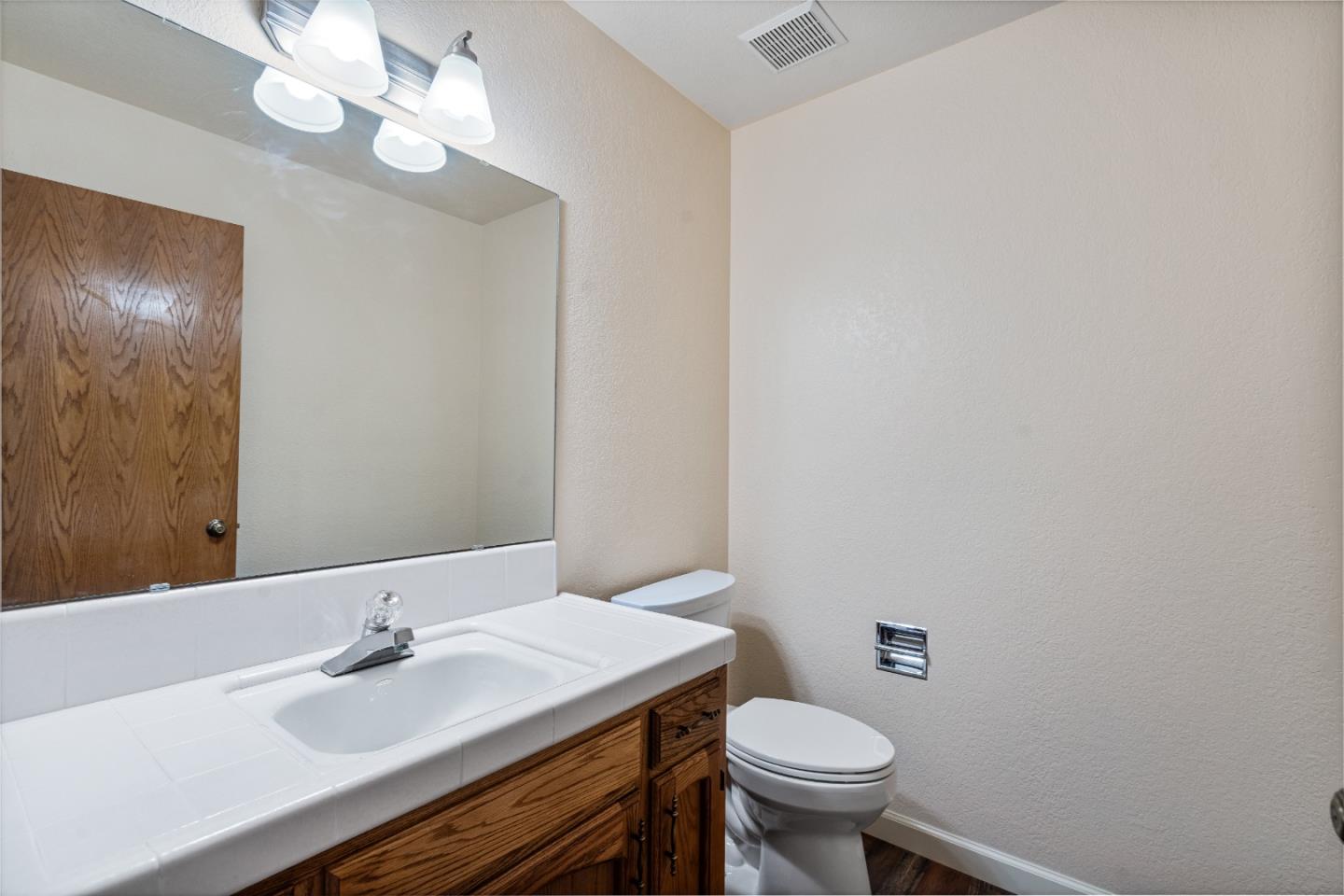 Detail Gallery Image 22 of 25 For 729 Helen Dr, Hollister,  CA 95023 - 2 Beds | 2/1 Baths