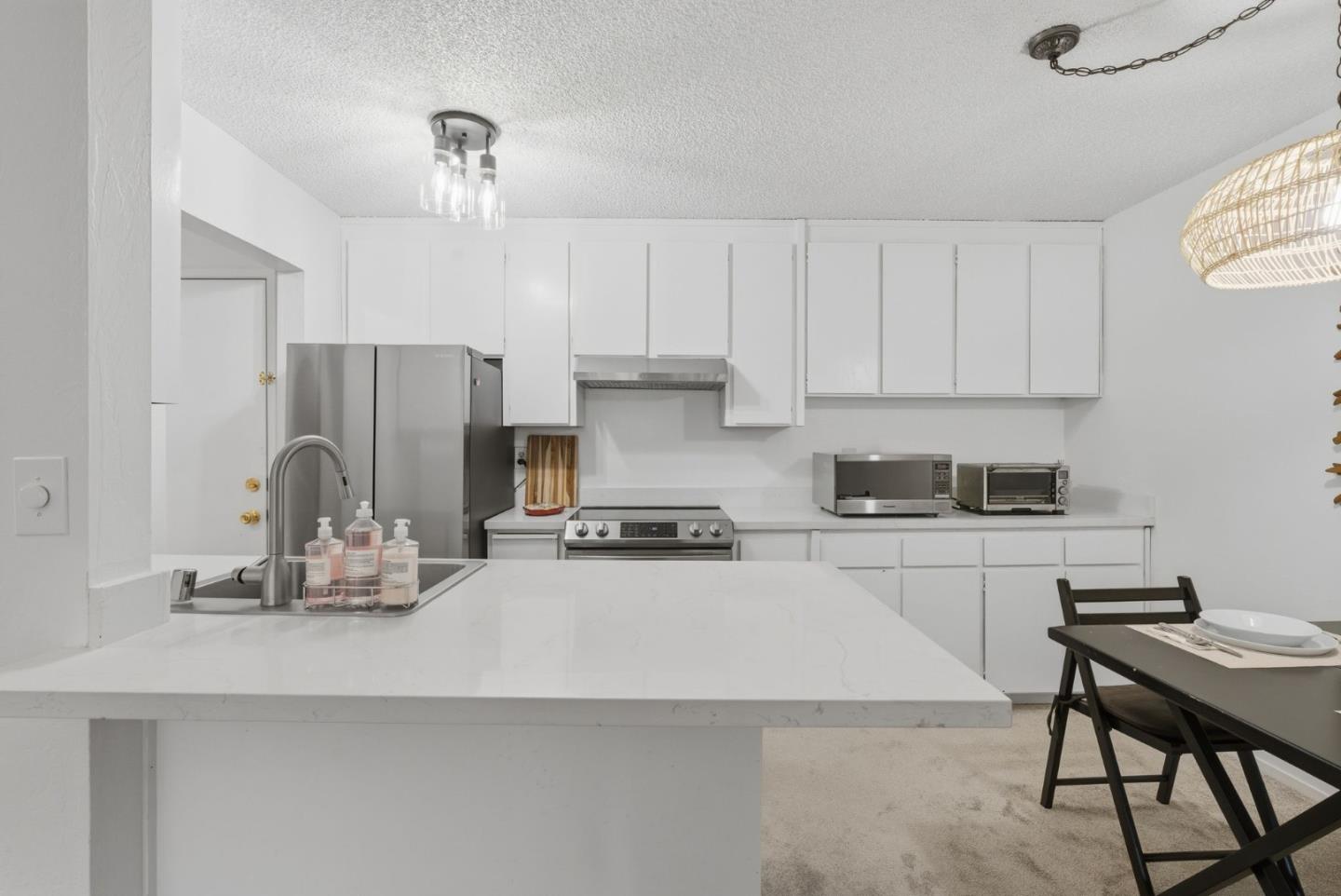 Detail Gallery Image 9 of 49 For 955 Shorepoint Ct #200,  Alameda,  CA 94501 - 1 Beds | 1 Baths