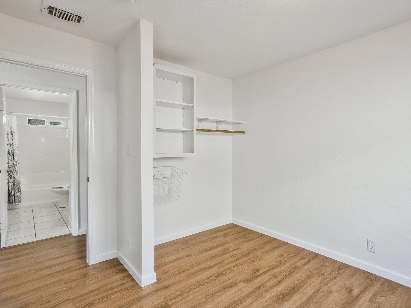 Detail Gallery Image 16 of 33 For 726 Milestone Dr, Lathrop,  CA 95330 - 3 Beds | 2 Baths